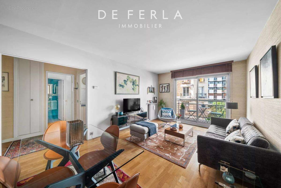 Appartement à PARIS-15E