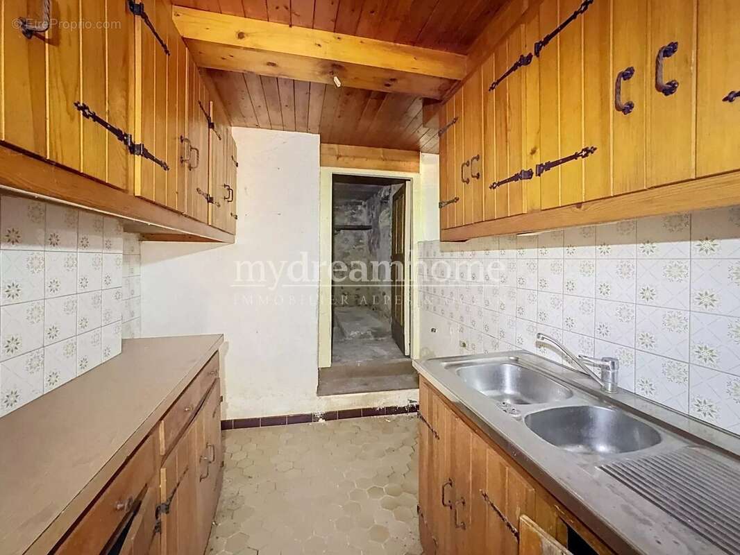 Immeuble de  4 appartements de 2 chambres - Flumet (73590) - photo 7
