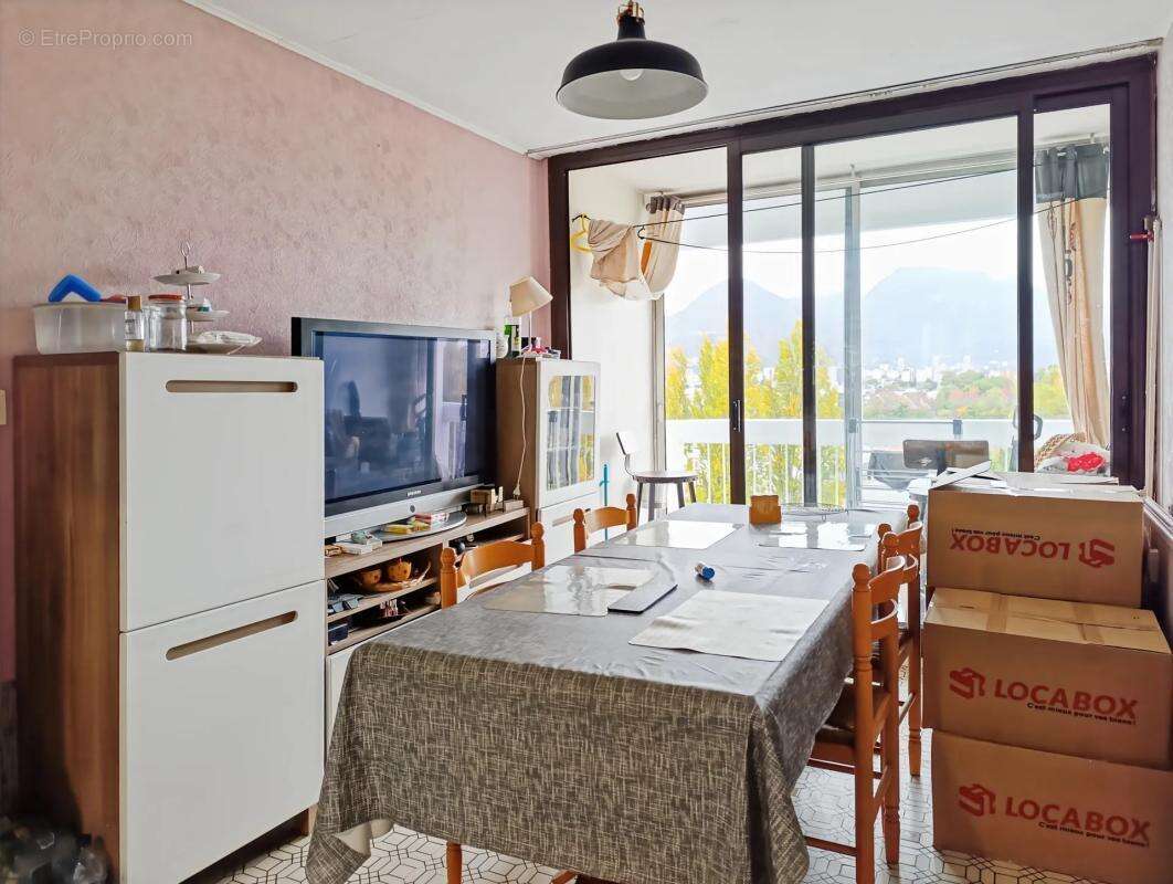 Appartement à ECHIROLLES