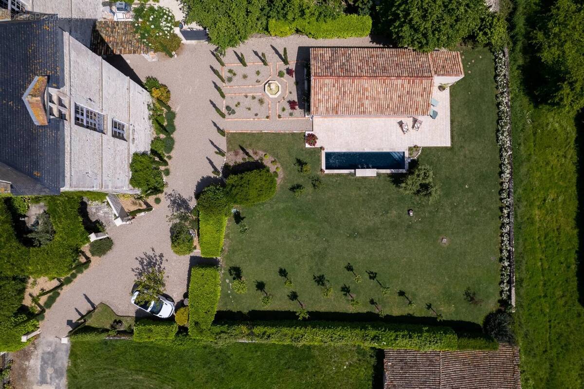 Résidence de luxe au sein d’un château historique - photo 20