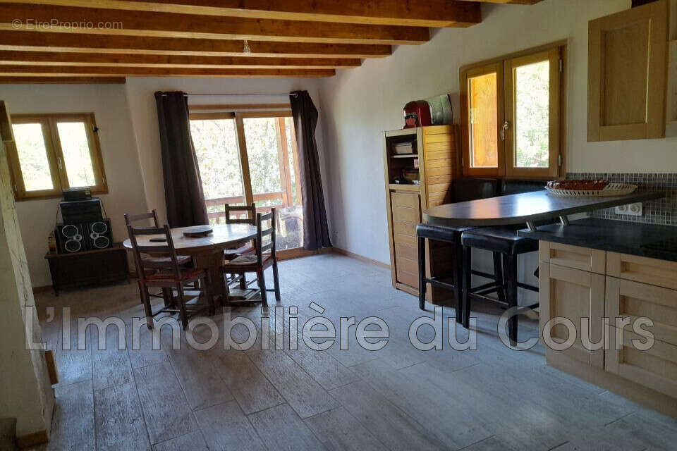 Maison 92 m² à Puy-Saint-Vincent  - photo 6