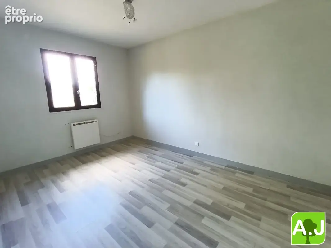 Maison 4 pièces 82 m² à vendre à Ezy-Sur-Eure (27530) - photo 6