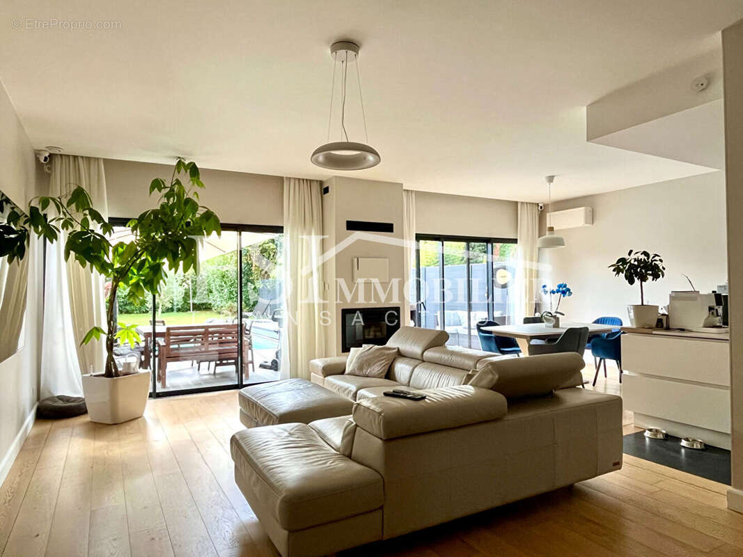 Maison à SAINT-LEU-LA-FORET