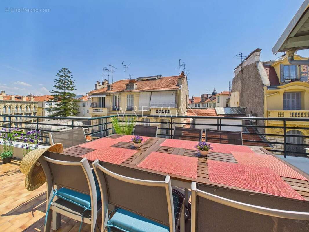 Bel appartement avec spacieuse terrasse – Nice Carré d'Or - photo 14