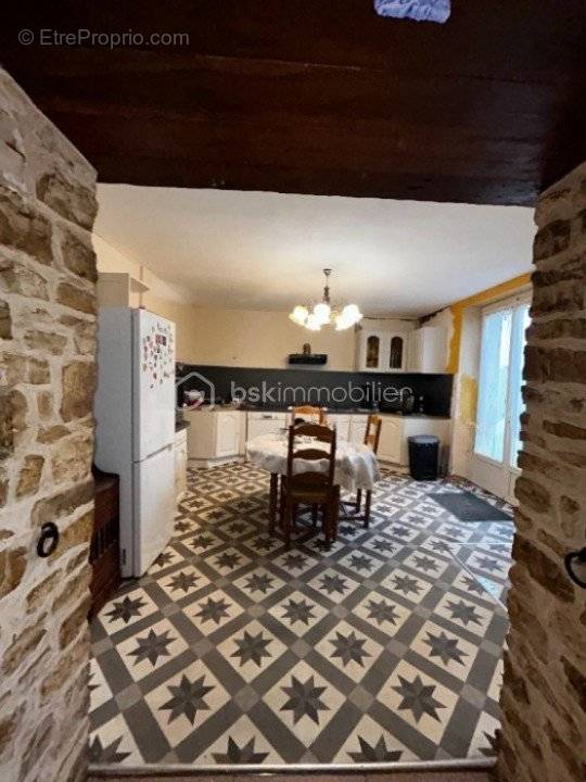 Maison à TAIZE-AIZIE