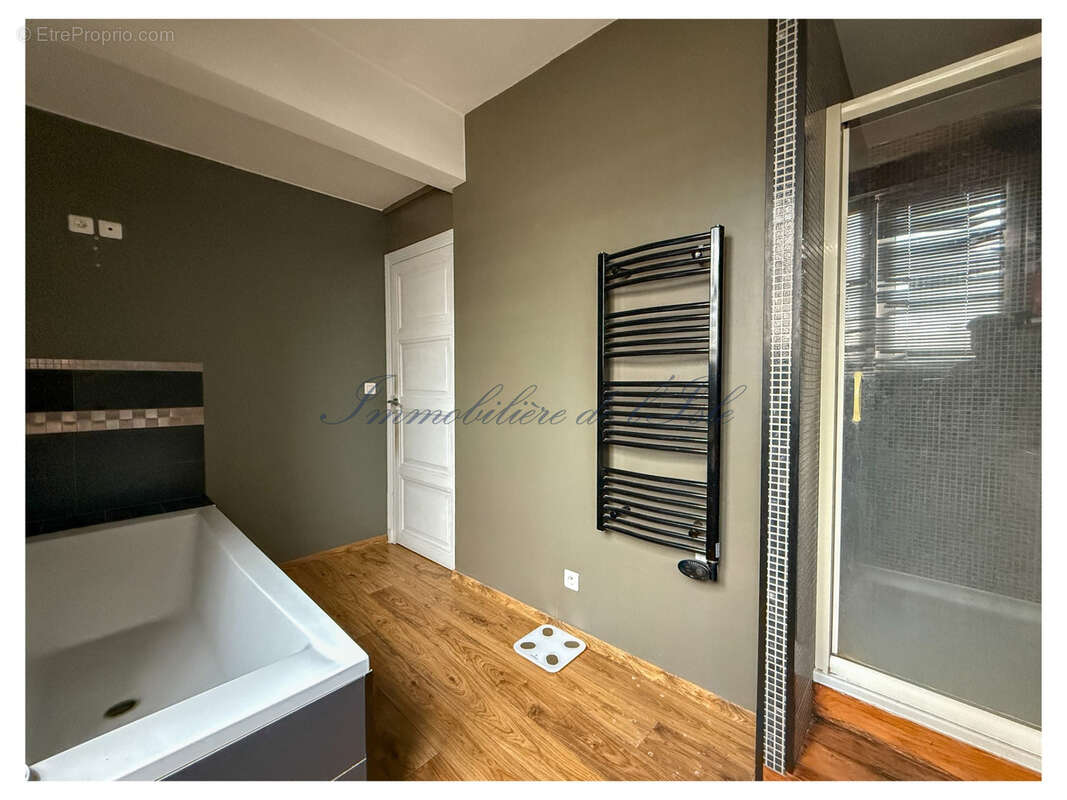 Appartement t3 de caractere hyper-centre - photo 8