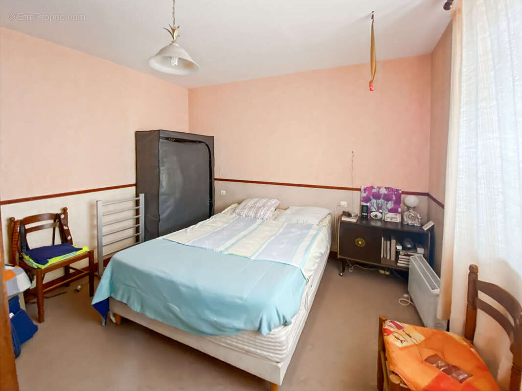 Maison à BAZOUGES-LA-PEROUSE