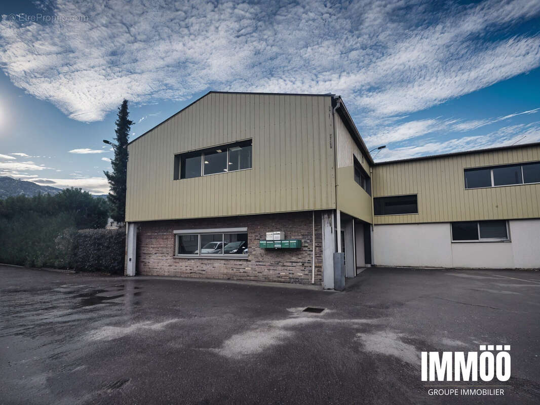 Commerce à LE HOULME