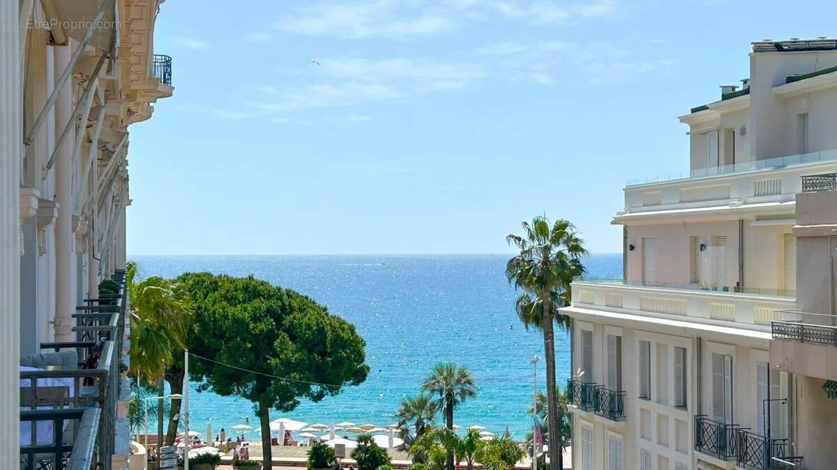 Appartement à CANNES