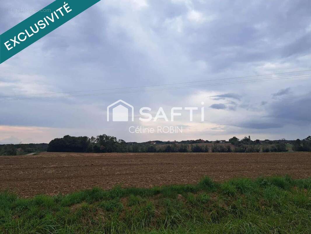 Terrain 822 m² à Commenailles  - photo 2