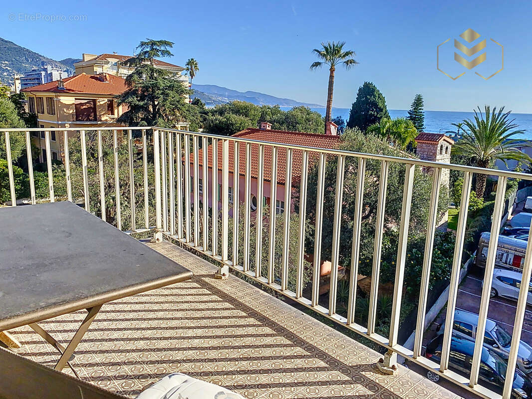 Appartement à ROQUEBRUNE-CAP-MARTIN