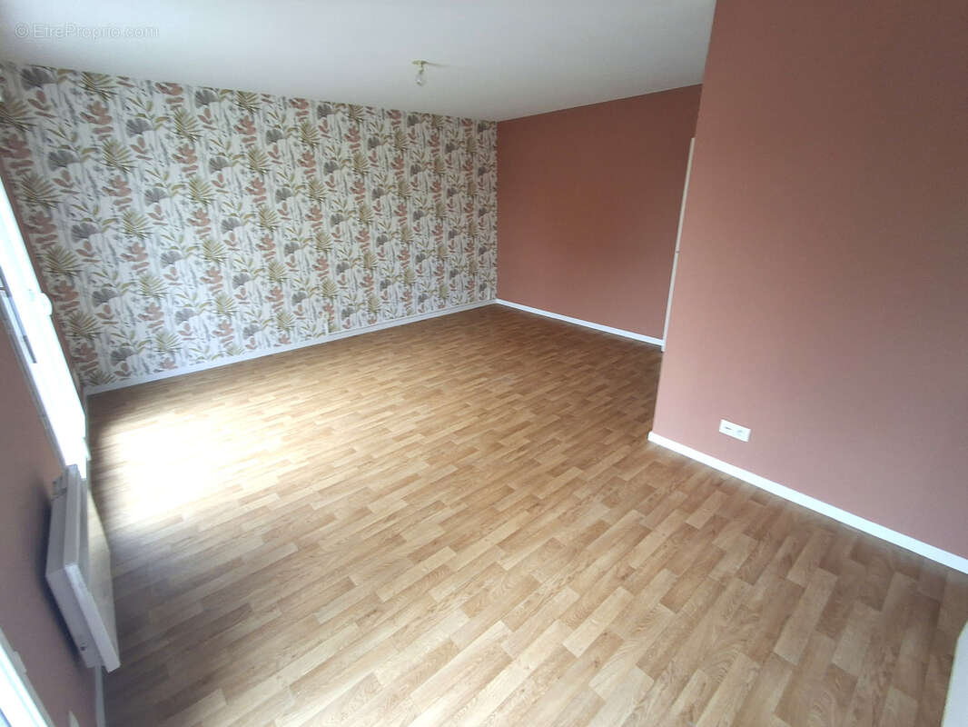 Appartement à FOUGERES