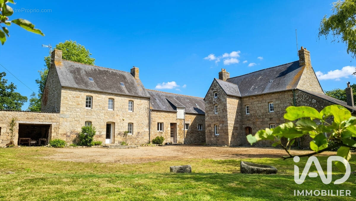 Photo 1 - Maison à PLOUBEZRE