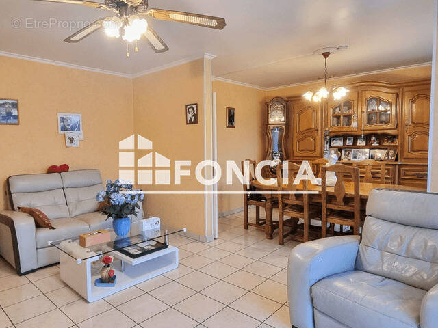 Appartement à LE PLESSIS-BOUCHARD