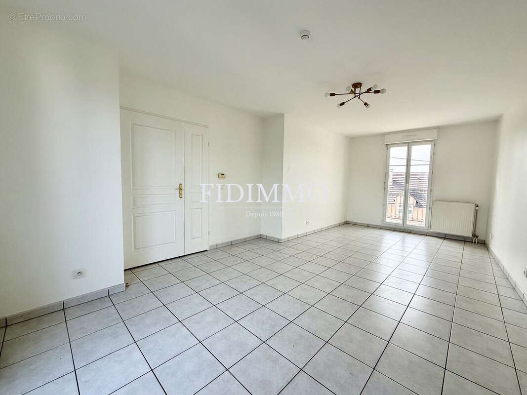 Appartement à CHENNEVIERES-SUR-MARNE