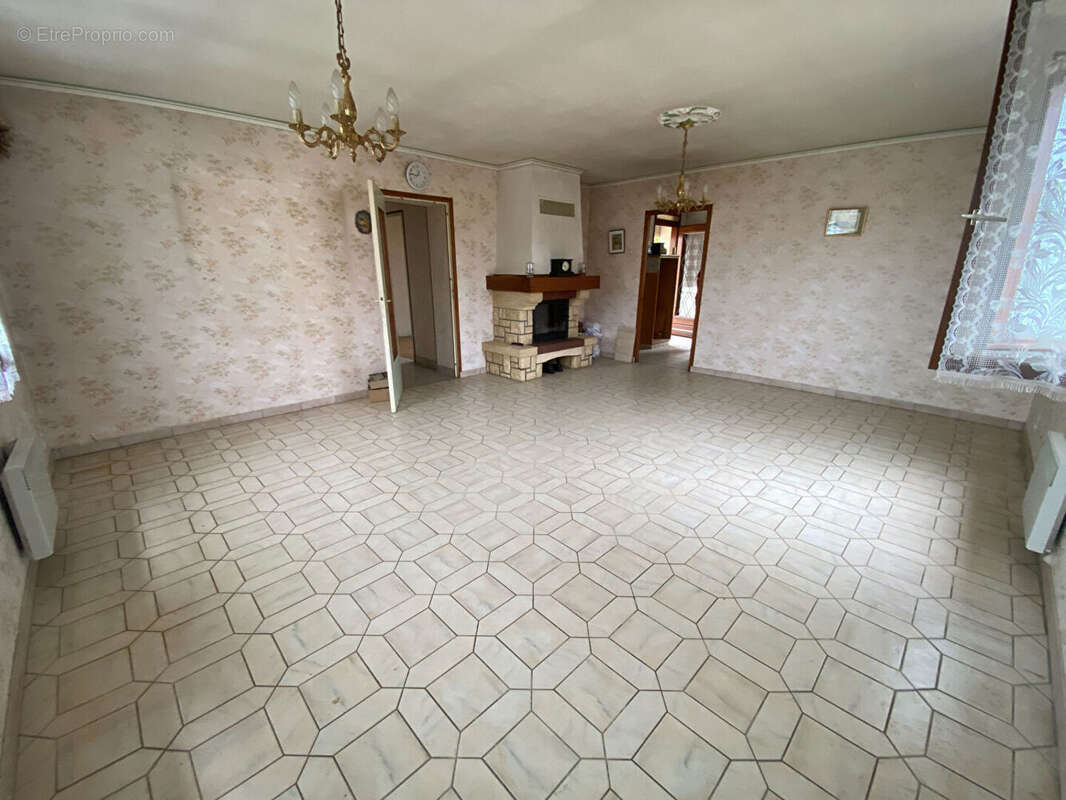 Maison à LA FERTE-BERNARD