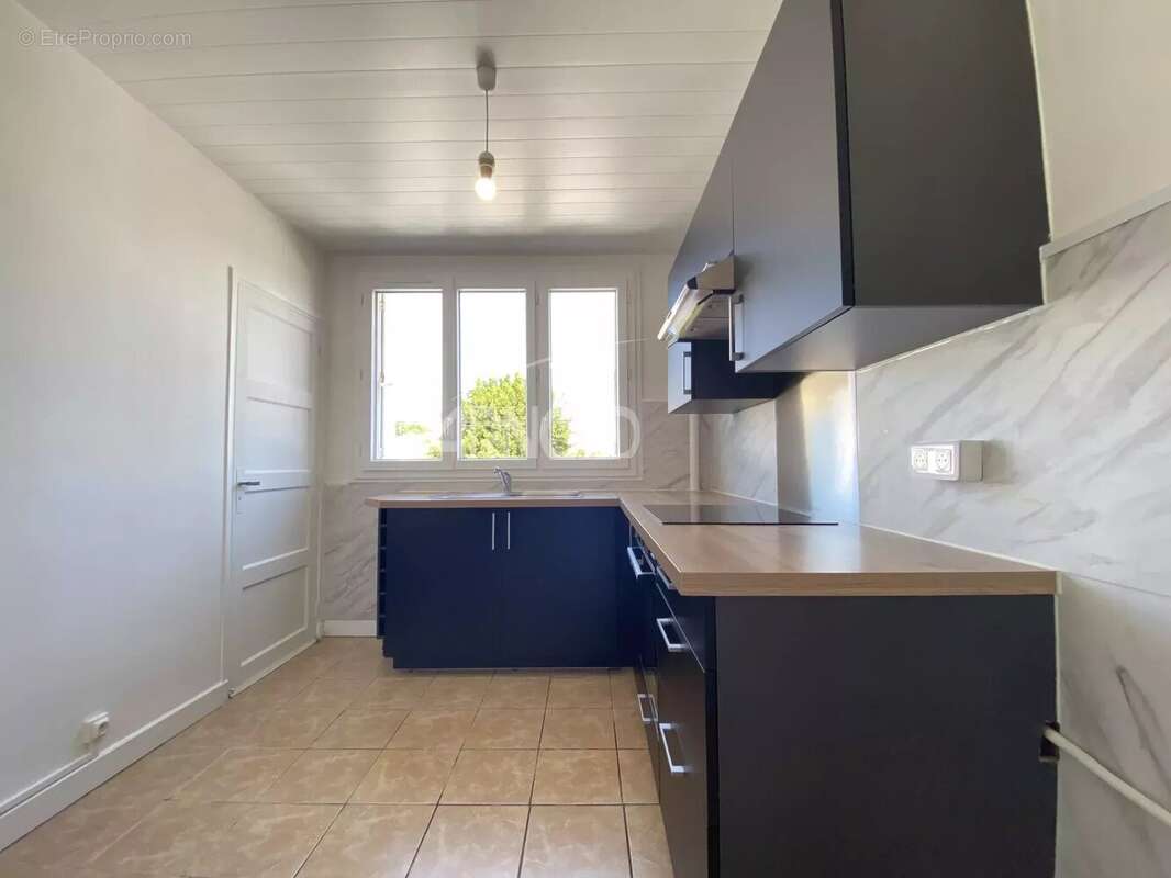 T3 lumineux avec grande terrasse, garage et cave - Zola Nantes - photo 5