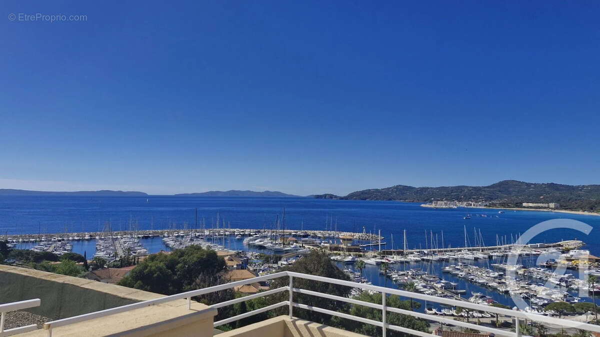 Appartement à LE LAVANDOU