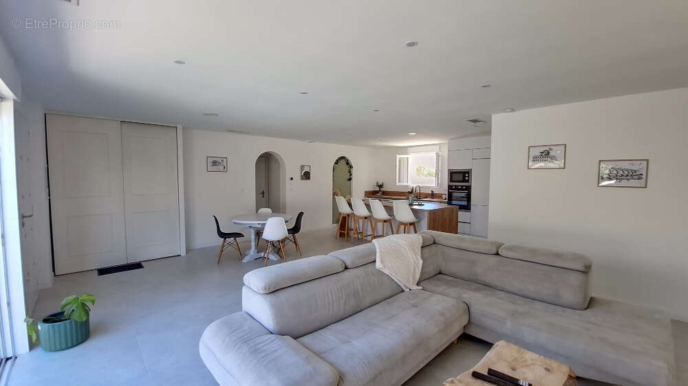 Maison à MARGUERITTES