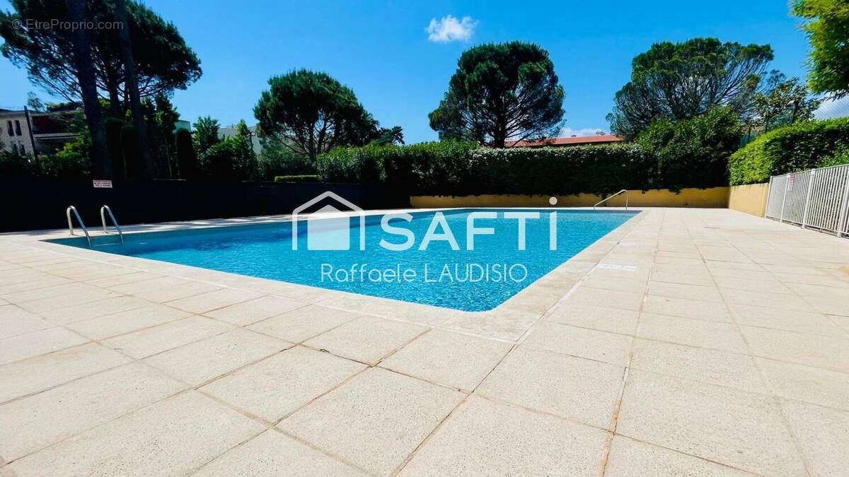 Photo 1 - Appartement à SAINT-RAPHAEL