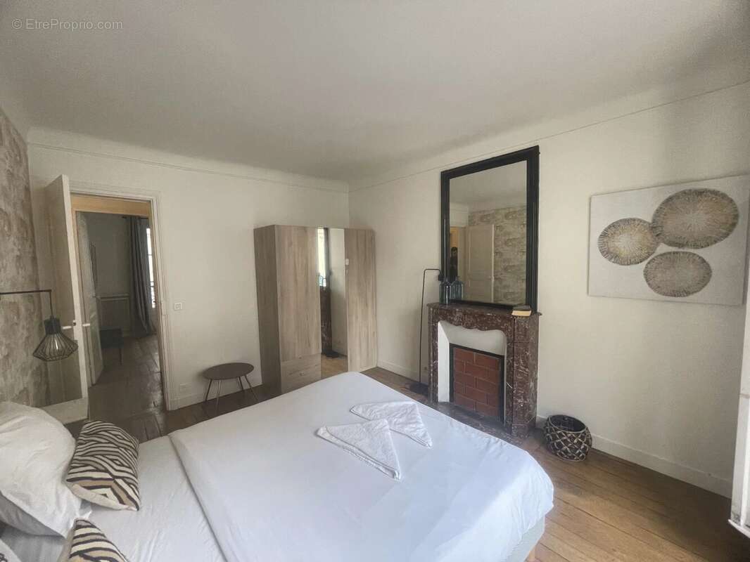 Appartement à PARIS-18E