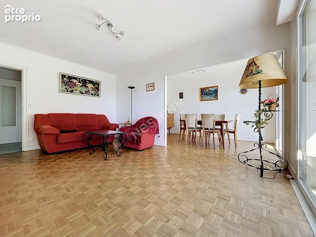 Nantes Jules Verne - T3 de 2 chambres avec balcon avec place de parking et cave - photo 3