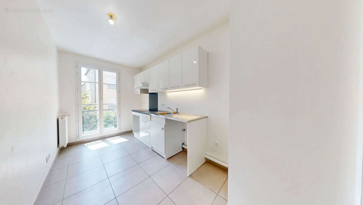 Appartement à OZOIR-LA-FERRIERE