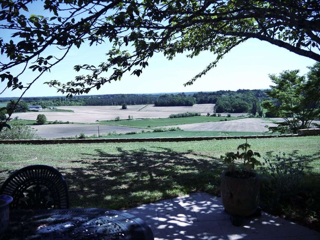 vue de la terrasse - Maison à MONTPEYROUX