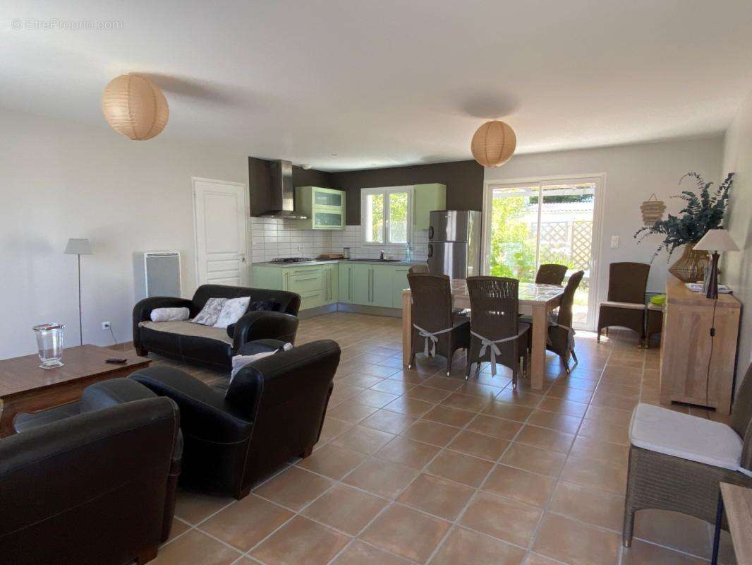 Maison à SAINT-VINCENT-SUR-JARD