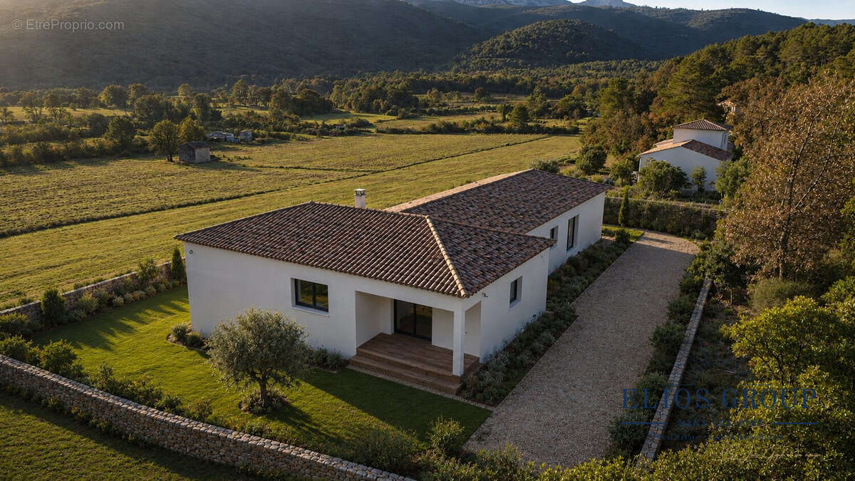 Maison à NANS-LES-PINS