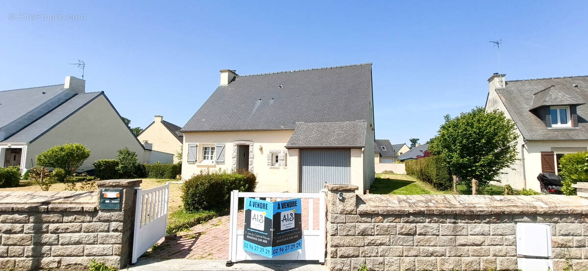 Maison à QUEVERT