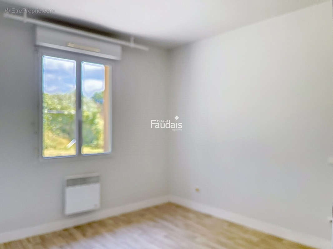 Maison 89 m² à Roncey  - photo 6