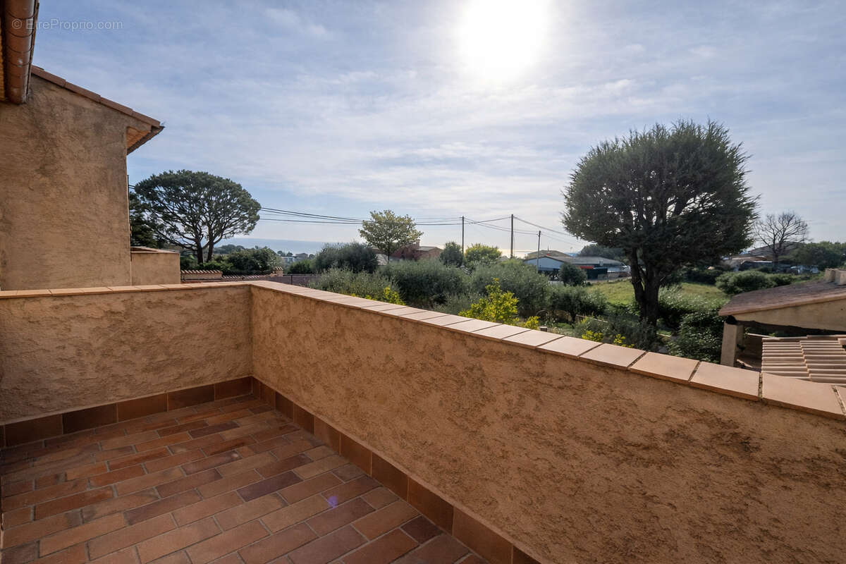 Cagnes sur mer Montaleigne Villa 156 m2 - photo 12