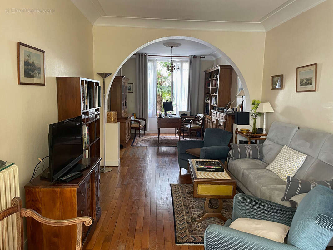 Maison à MANTES-LA-JOLIE