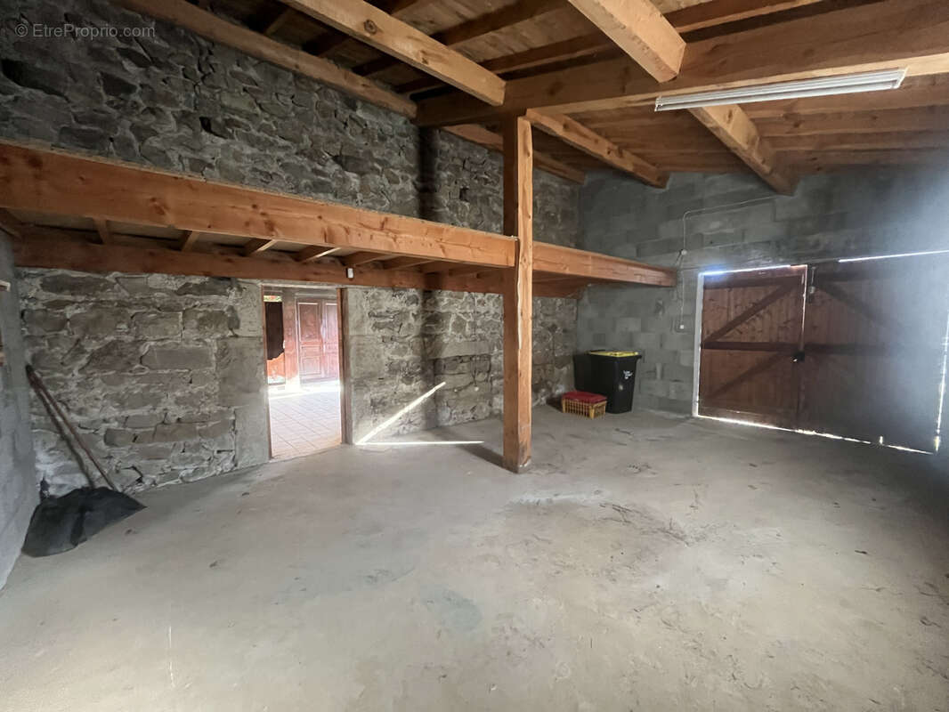 Maison à MONTARCHER