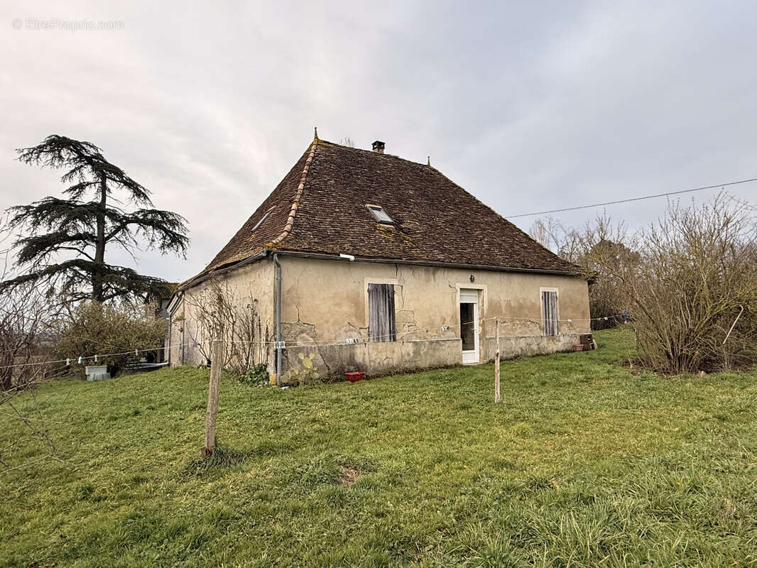 Maison à MONTIGNAC-DE-LAUZUN