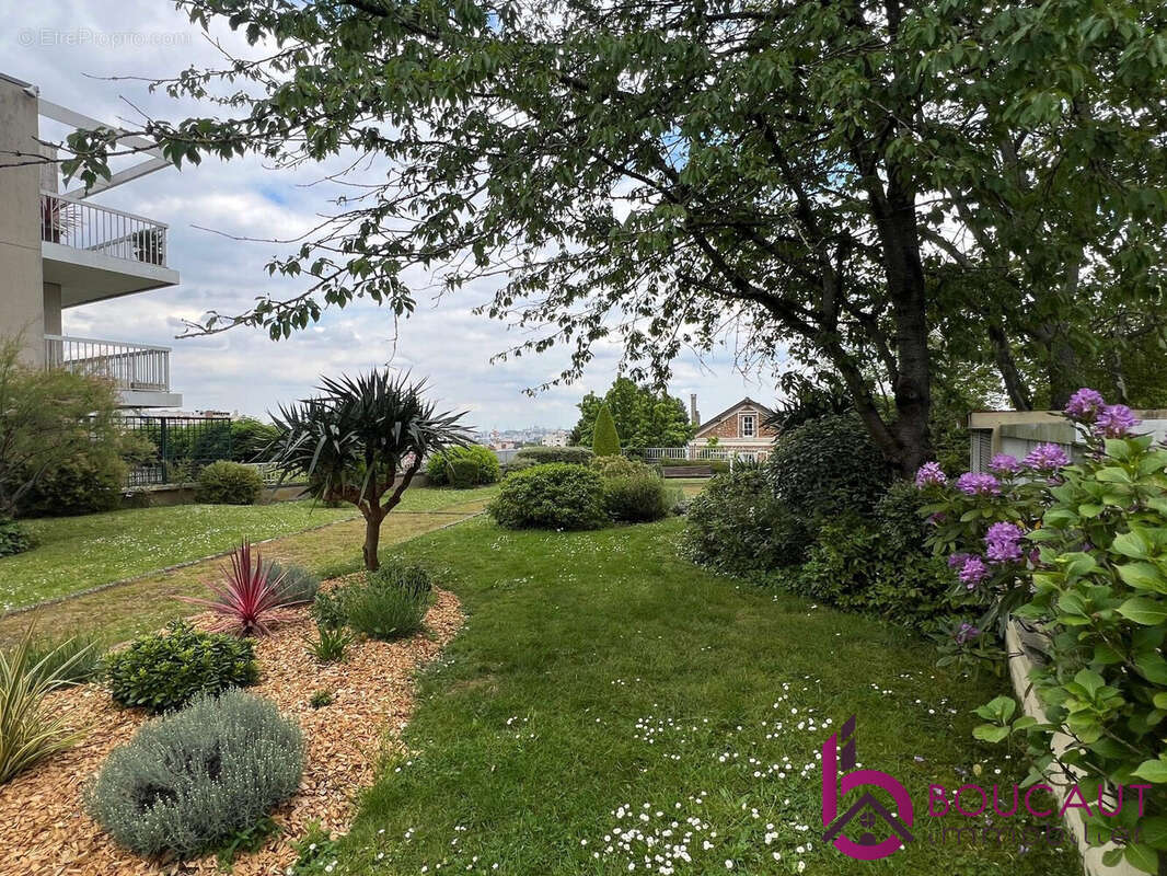 Appartement à LE PLESSIS-ROBINSON