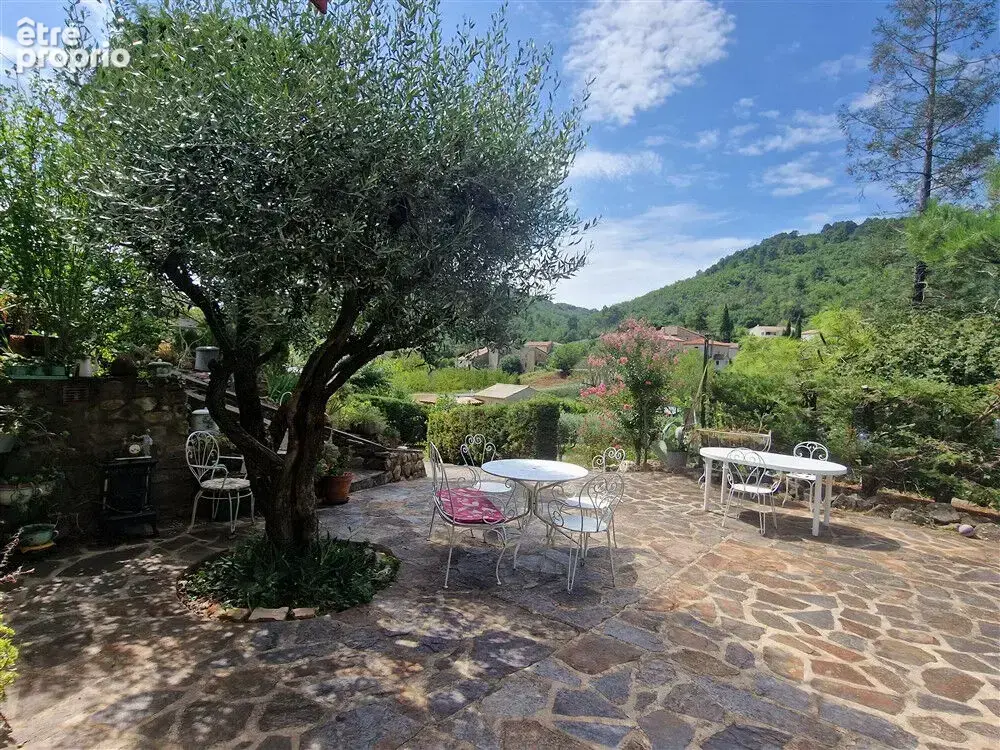 Maison avec piscine dans un environnement privilégié - photo 3