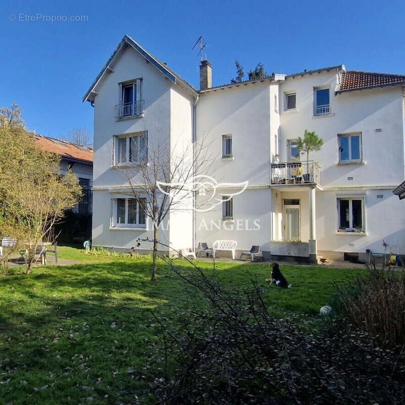 Appartement à GARCHES