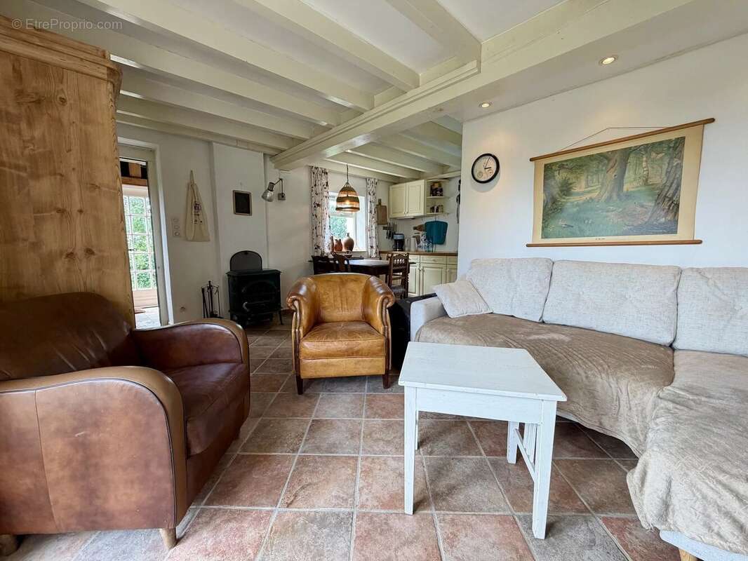 Maison à CHARBONNAT