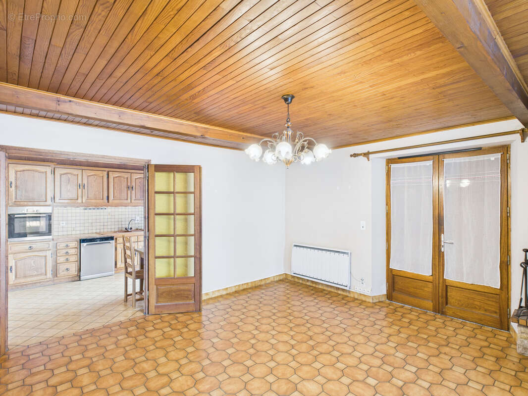 Maison à CHAPAREILLAN