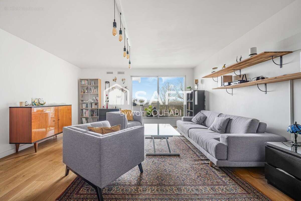 Photo 2 - Appartement à SURESNES