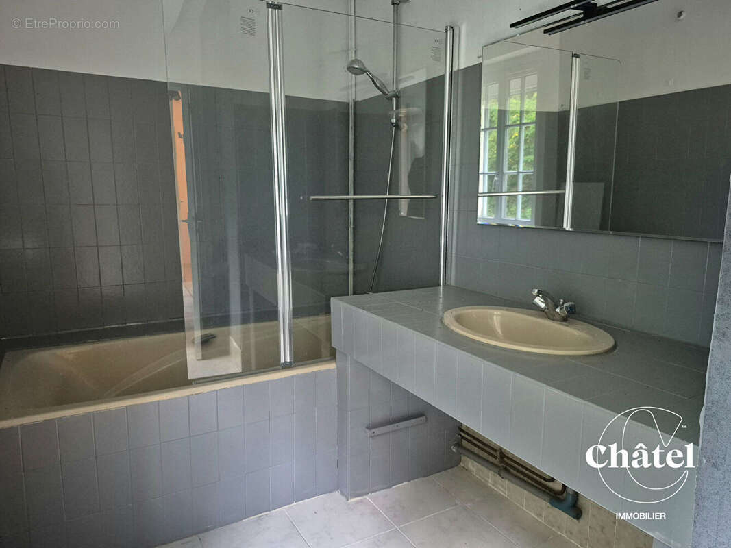 Maison à CIRES-LES-MELLO