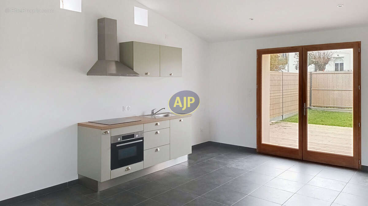 Maison à SAINT-VIVIEN-DE-MEDOC