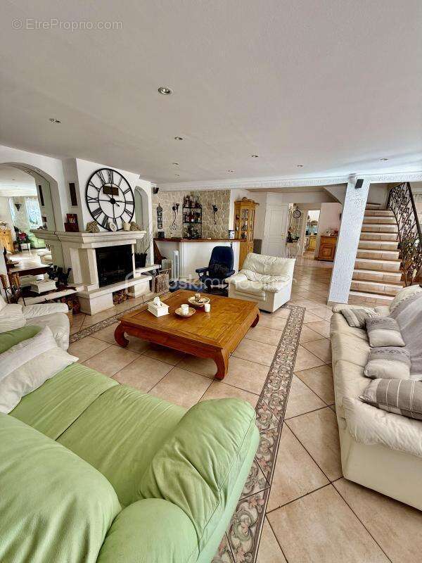 Maison à MANDELIEU-LA-NAPOULE