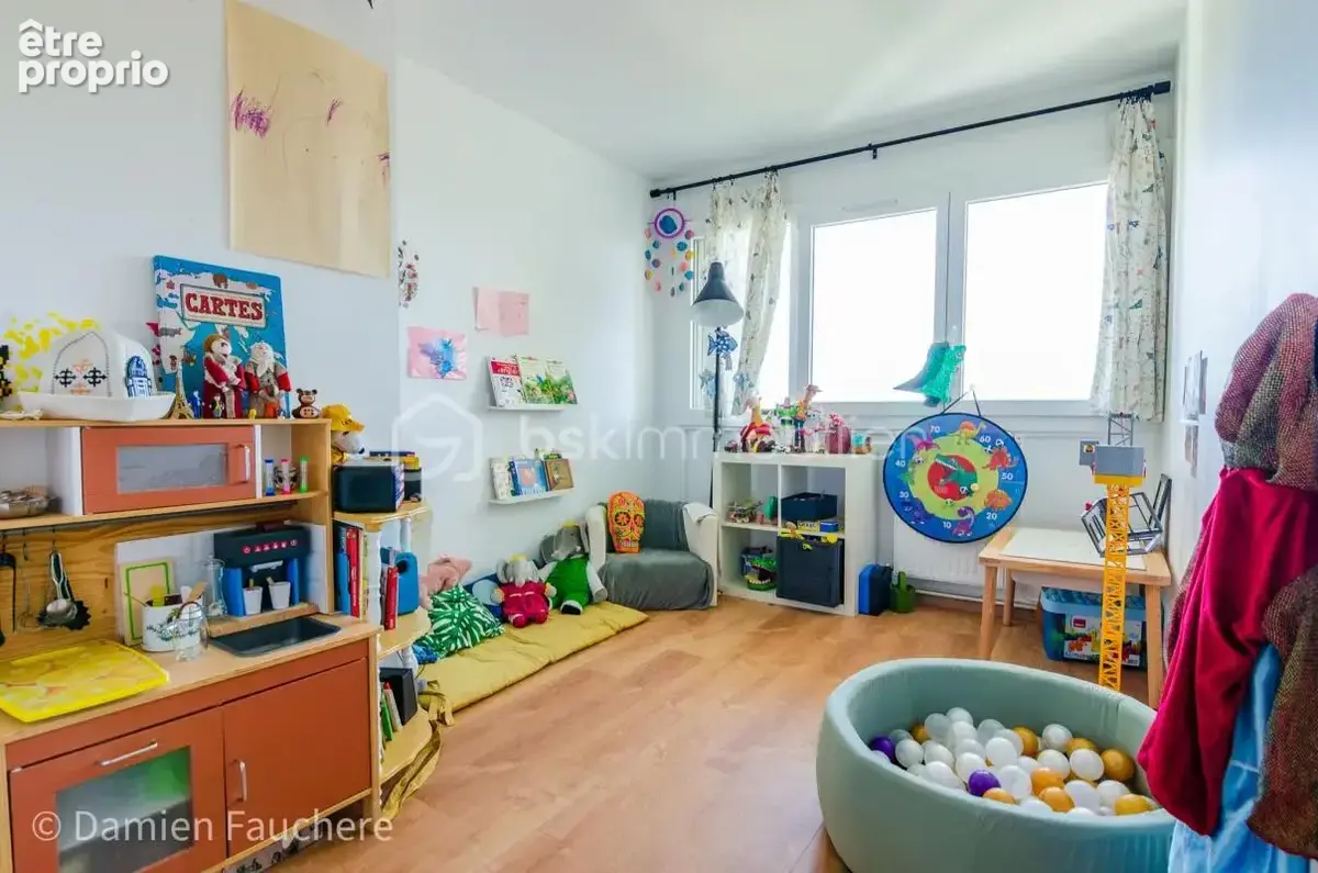 Vitry plateau – limite villejuif / superbe triplex 128 m² - 5 chambres – 2 balcons – parking – cave - dpe c ! - photo 10