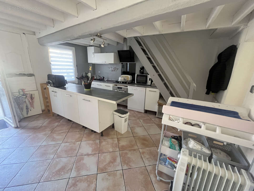 Maison à LA NEUVILLE-ROY