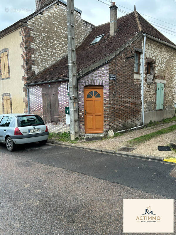 Maison à SAINT-AUBIN-SUR-YONNE