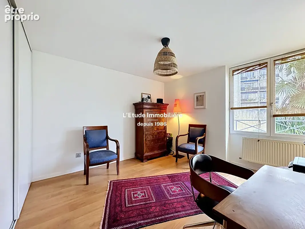 A VENDRE Maison Caluire LE BOURG 6 pièce(s) 136.30 m2 avec jardinet et Terrasse - photo 5
