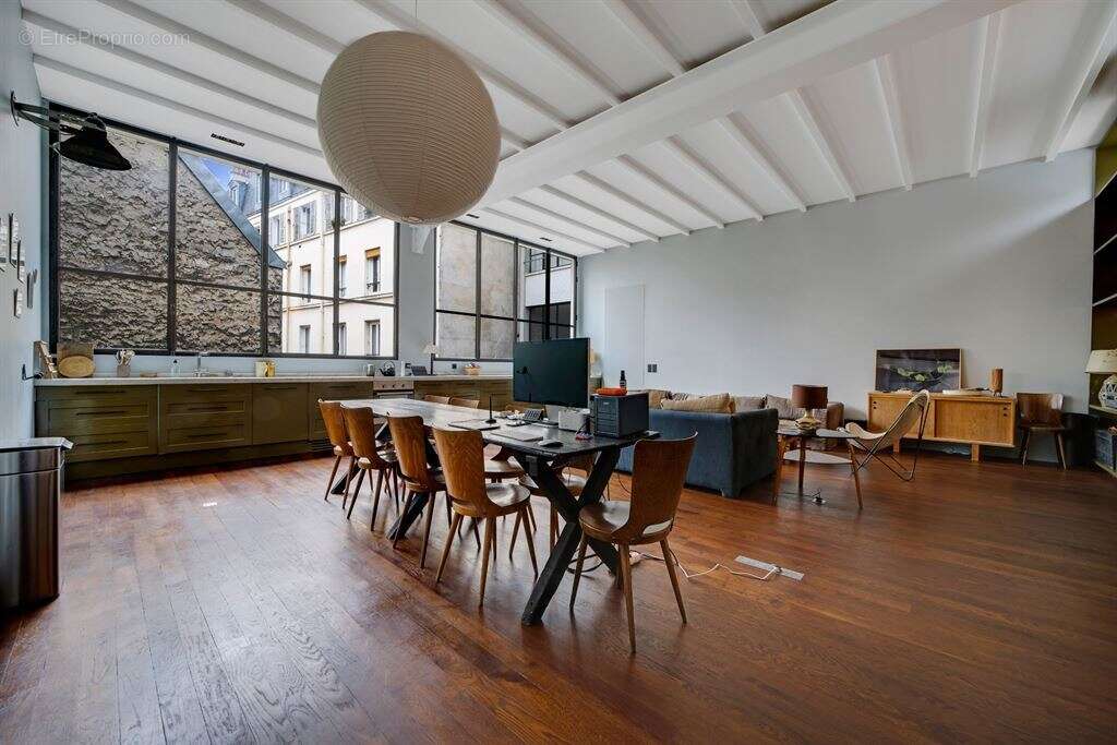Appartement à PARIS-11E